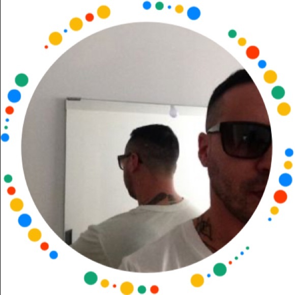 Meet your Posher, Derrick - Picture 2 of 6